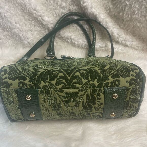 Sharif synthetic croc prints and tapestry olive green satchel/shoulder bag . - Picture 9 of 16